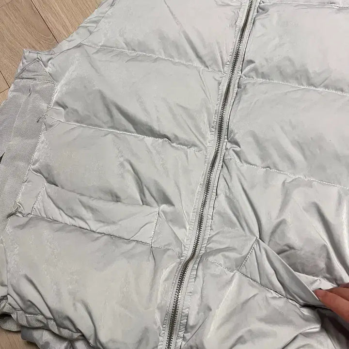 [BUNJANG] JePyeong i-d Goose Down Padded Vest Gray / 제평 아이디 i-d 구스다운 패딩 베스트 조끼 거위털 점퍼 그레이 회색