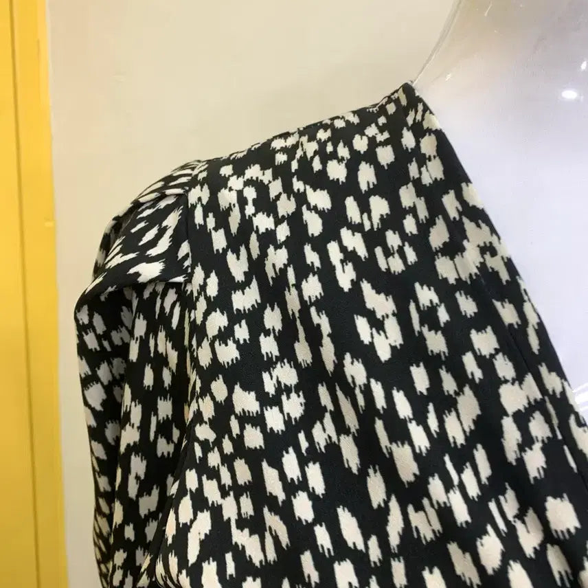 [BUNJANG] Black Polka Dot Frill Dress / 블랙 땡땡이 프릴 원피스