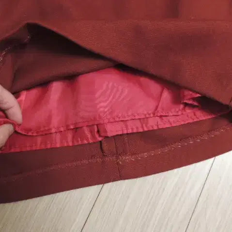 [BUNJANG] Wine-Colored Mini Skirt / 와인 컬러 핏 이뿐 미니 스커트