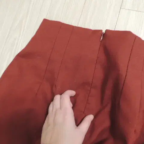 [BUNJANG] Wine-Colored Mini Skirt / 와인 컬러 핏 이뿐 미니 스커트