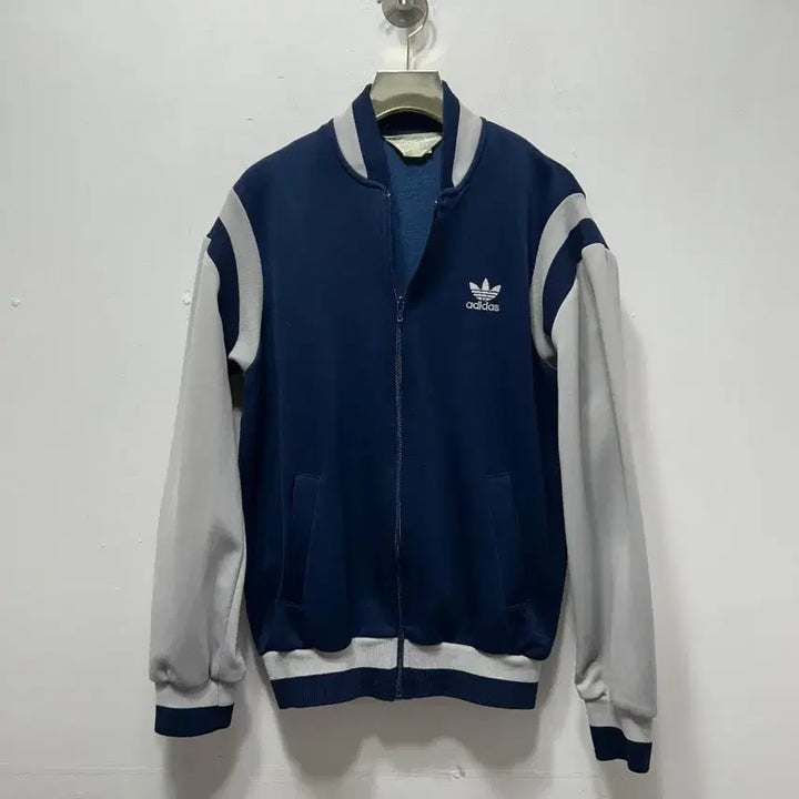 [SOLD OUT] 아디다스 네이비/회색 트랙 자켓 M