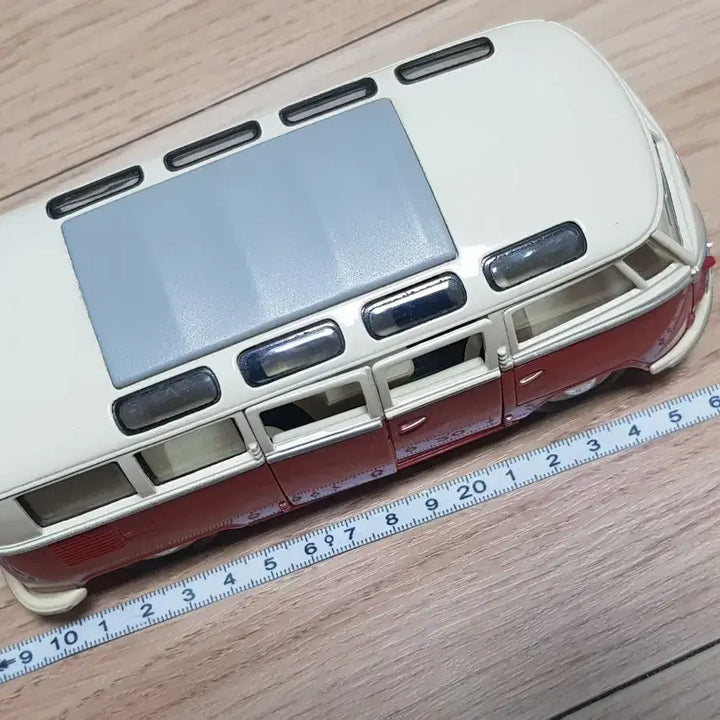 [BUNJANG] Volkswagen Camper Van Miniature Model / 폭스바겐 캠핑카 미니어쳐 모형