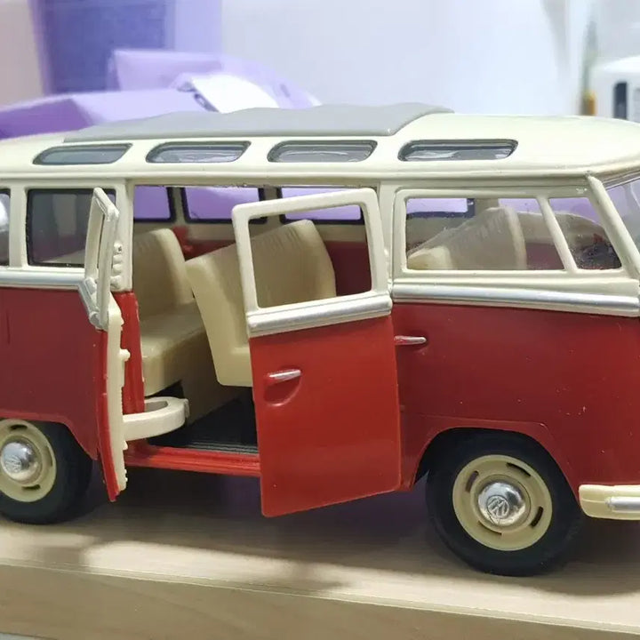 [BUNJANG] Volkswagen Camper Van Miniature Model / 폭스바겐 캠핑카 미니어쳐 모형