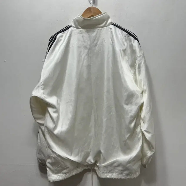 [BUNJANG] Adidas Three Stripes White Windbreaker Jacket Stadium L / 아디다스 삼선 화이트 바람막이 자켓 스타디움 L