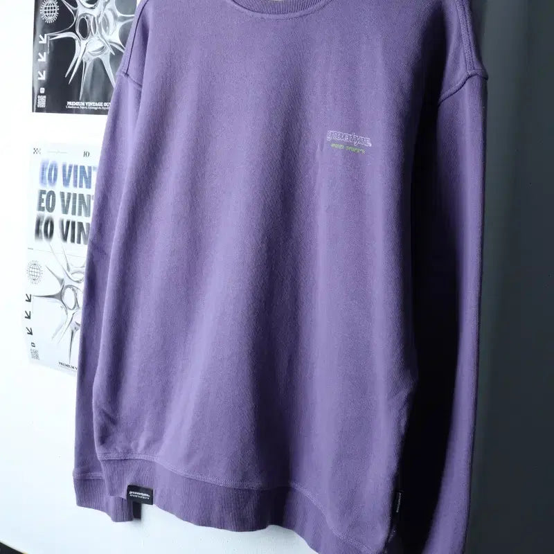 [BUNJANG] Grooverhyme Logo Crewneck Sweatshirt / (M-L) 그루브라임 맨투맨 티셔츠 백로고 퍼플 올드스쿨-17884