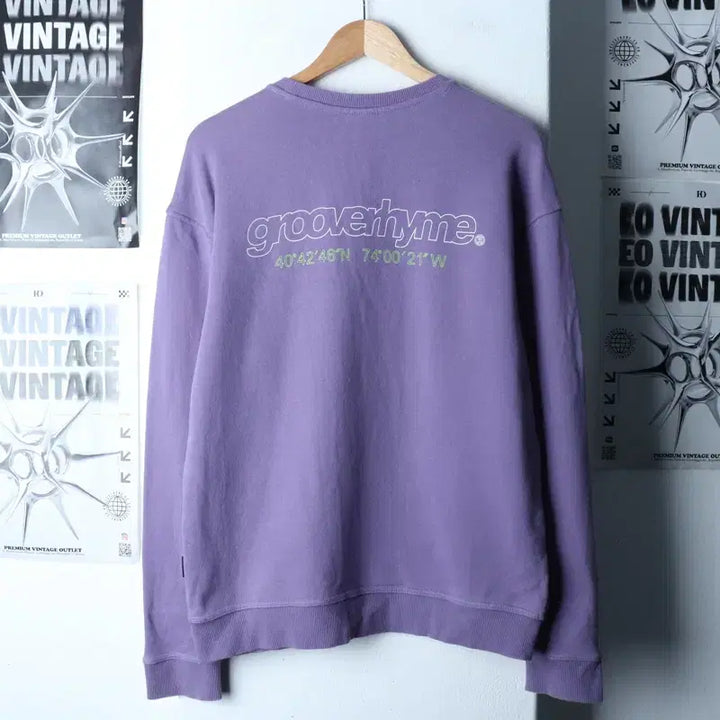[BUNJANG] Grooverhyme Logo Crewneck Sweatshirt / (M-L) 그루브라임 맨투맨 티셔츠 백로고 퍼플 올드스쿨-17884