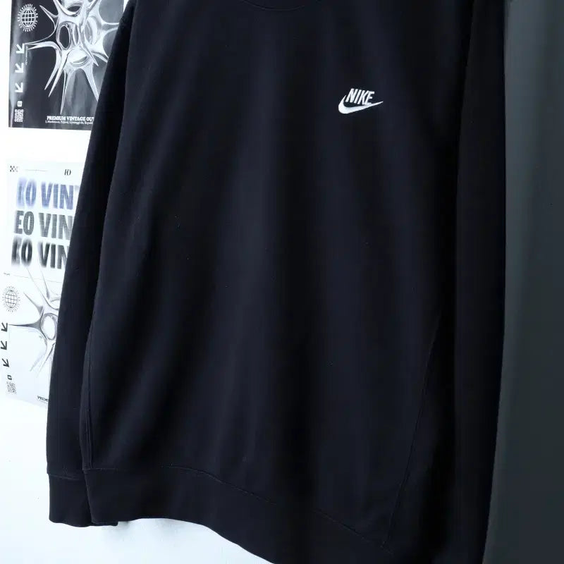[BUNJANG] Nike Crew Neck Sweatshirt Black Old School / (M-L) 나이키 맨투맨 티셔츠 크루넥 블랙 기모 올드스쿨-17888