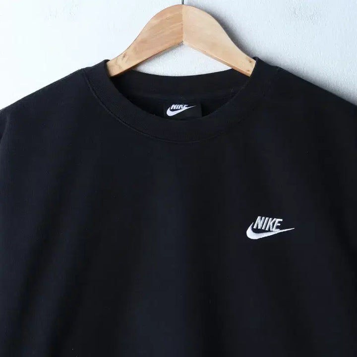 [BUNJANG] Nike Crew Neck Sweatshirt Black Old School / (M-L) 나이키 맨투맨 티셔츠 크루넥 블랙 기모 올드스쿨-17888