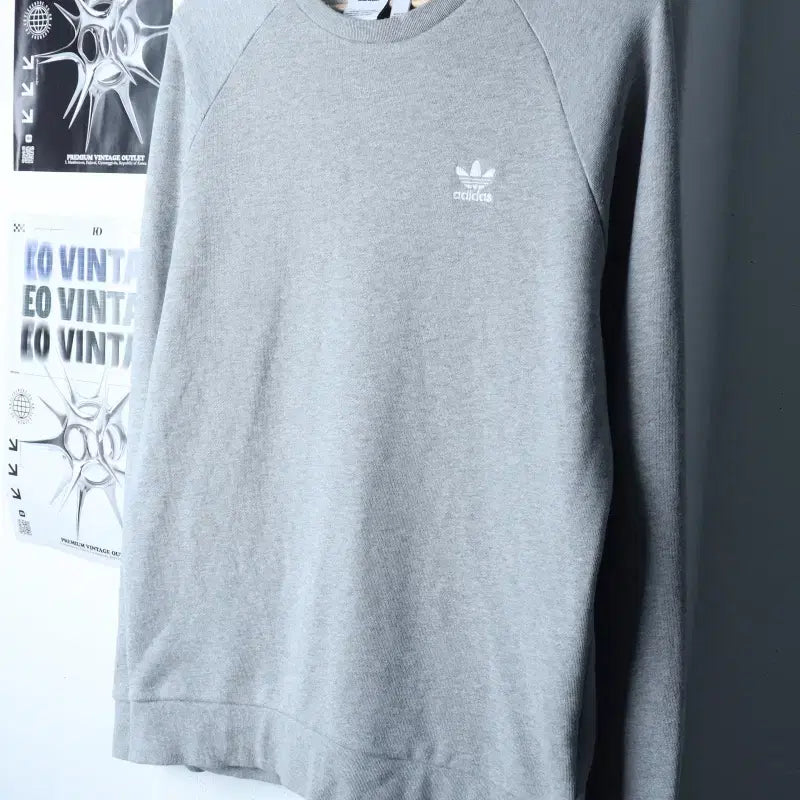 [BUNJANG] Adidas Raglan Sweatshirt Gray / (L-XL) 아디다스 맨투맨 티셔츠 나그랑 오리지널 그레이-17897