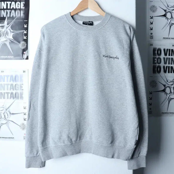 [BUNJANG] Mark Gonzales Small Logo Gray Sweatshirt / (M-XL) 마크곤잘레스 맨투맨 티셔츠 스몰로고 그레이 기모-1789B