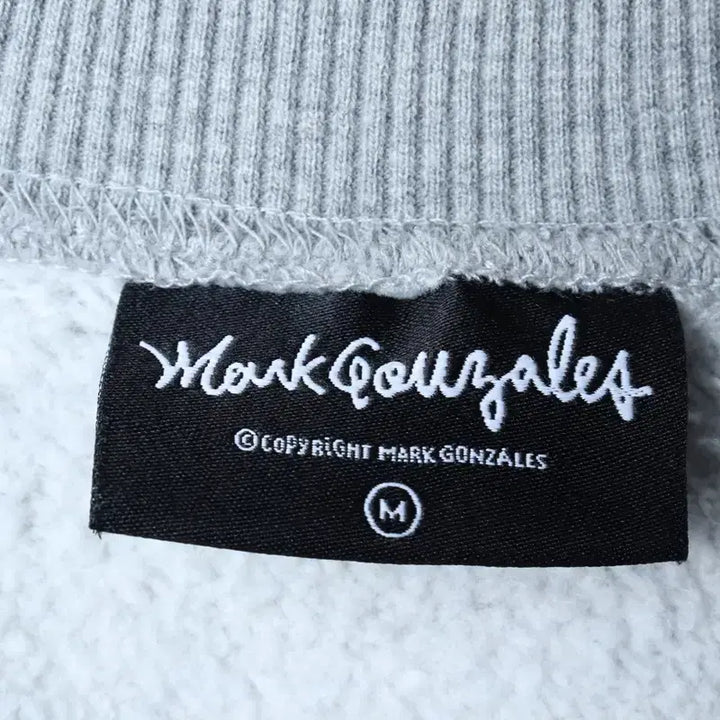 [BUNJANG] Mark Gonzales Small Logo Gray Sweatshirt / (M-XL) 마크곤잘레스 맨투맨 티셔츠 스몰로고 그레이 기모-1789B