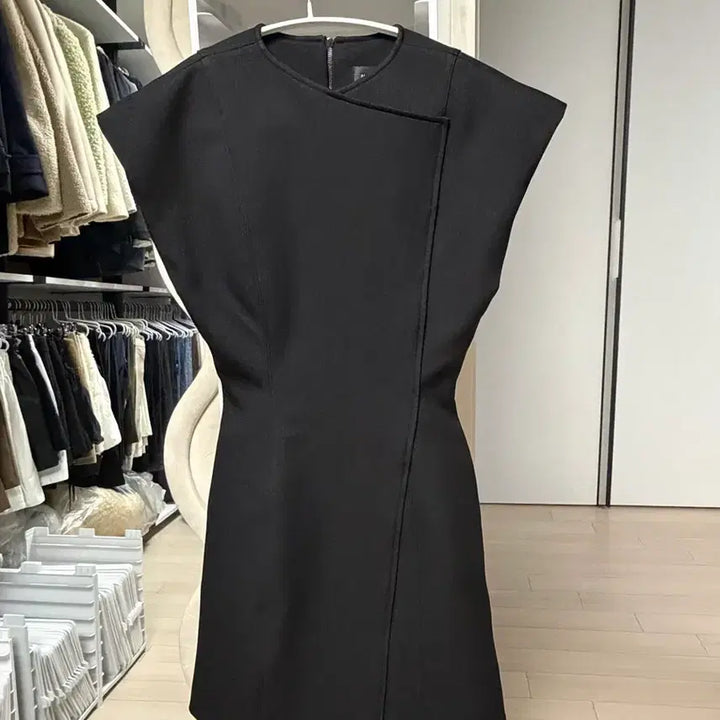 [BUNJANG] DINT Pintuck Mini Dress / DINT 딘트 핀턱 미니 드레스