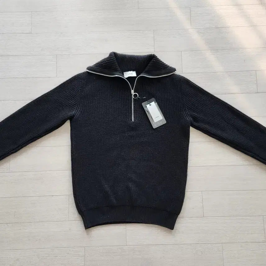 [SOLD OUT] [새제품] 라르디니 집업 니트 48 사이즈