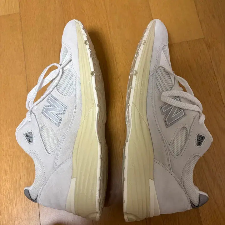 [BUNJANG] New Balance 991v2 Wind Chime Frozen Dew Sneakers / 뉴발란스 991v2 원드 차임 프로즌 듀 290 D