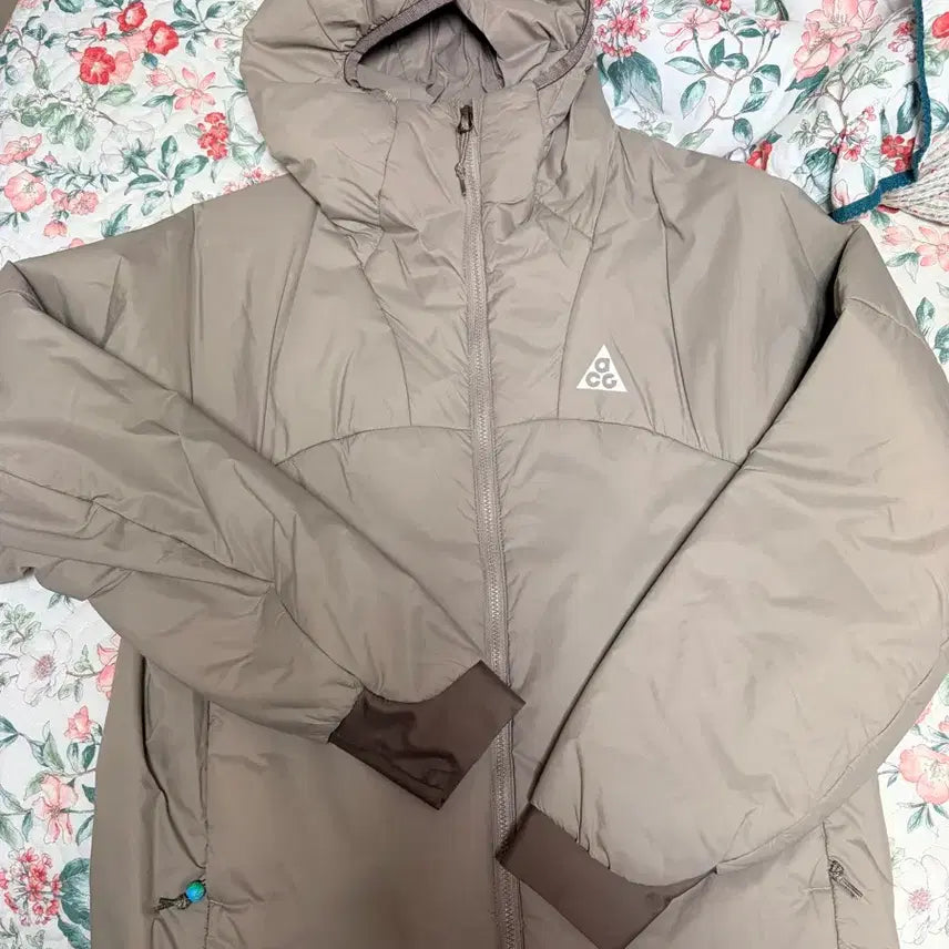 [BUNJANG] Nike ACG Therma-FIT Padded Jacket Beige S / 나이키 ACG 써마 핏 패딩 자켓 베이지 S