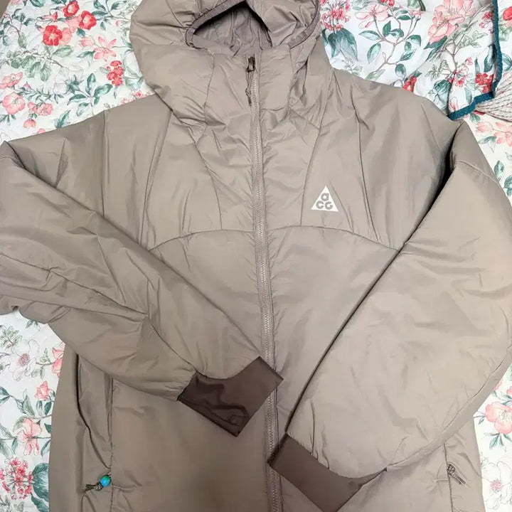[BUNJANG] Nike ACG Therma-FIT Padded Jacket Beige S / 나이키 ACG 써마 핏 패딩 자켓 베이지 S