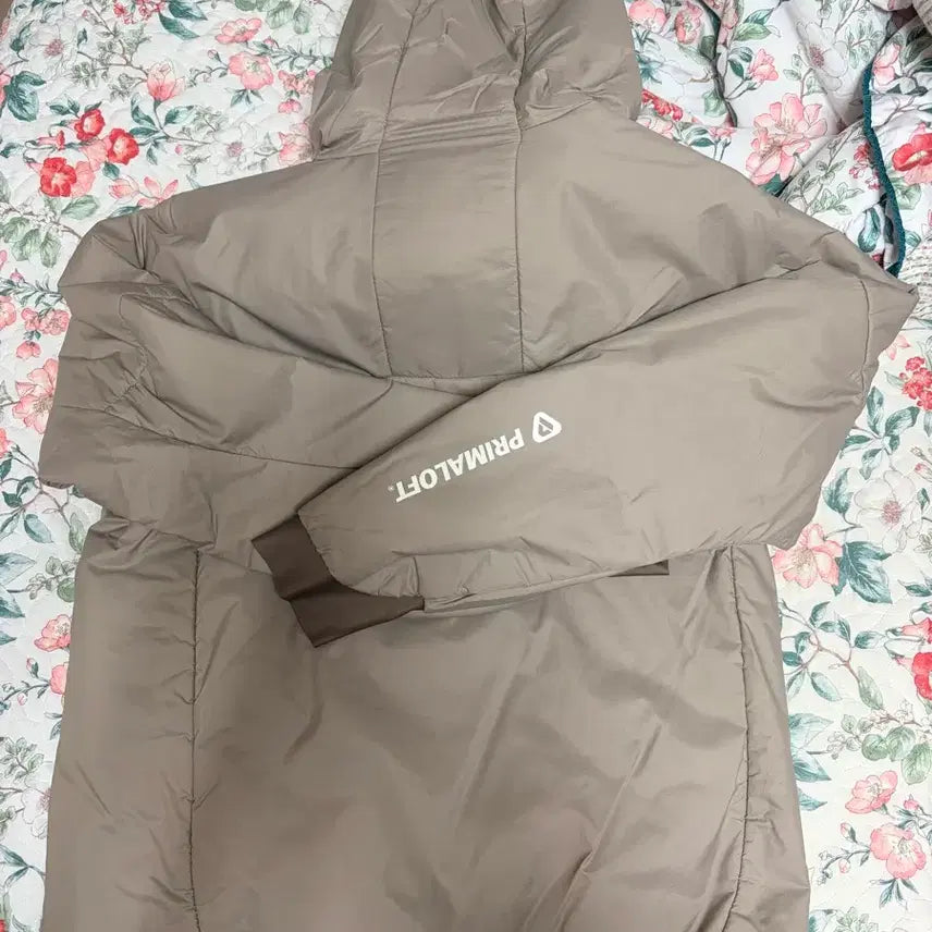 [BUNJANG] Nike ACG Therma-FIT Padded Jacket Beige S / 나이키 ACG 써마 핏 패딩 자켓 베이지 S