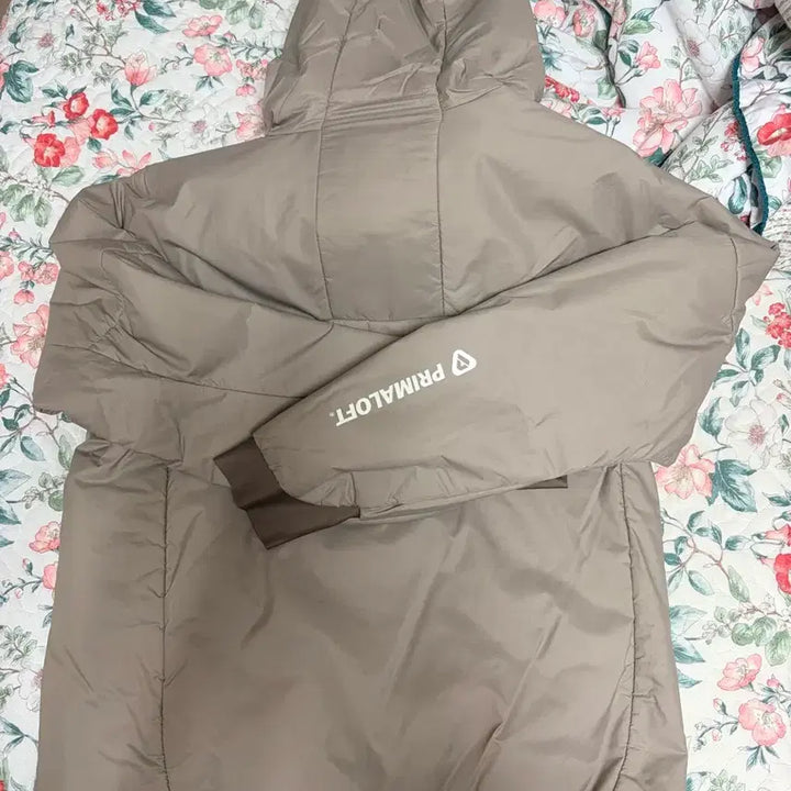 [BUNJANG] Nike ACG Therma-FIT Padded Jacket Beige S / 나이키 ACG 써마 핏 패딩 자켓 베이지 S