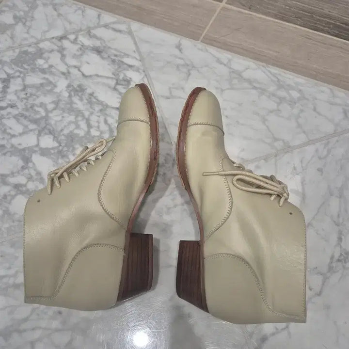 [BUNJANG] Neosclose Ivory Ankle Leather Boots 230 / Neosclose 아이보리 앵클 가죽 부츠 230