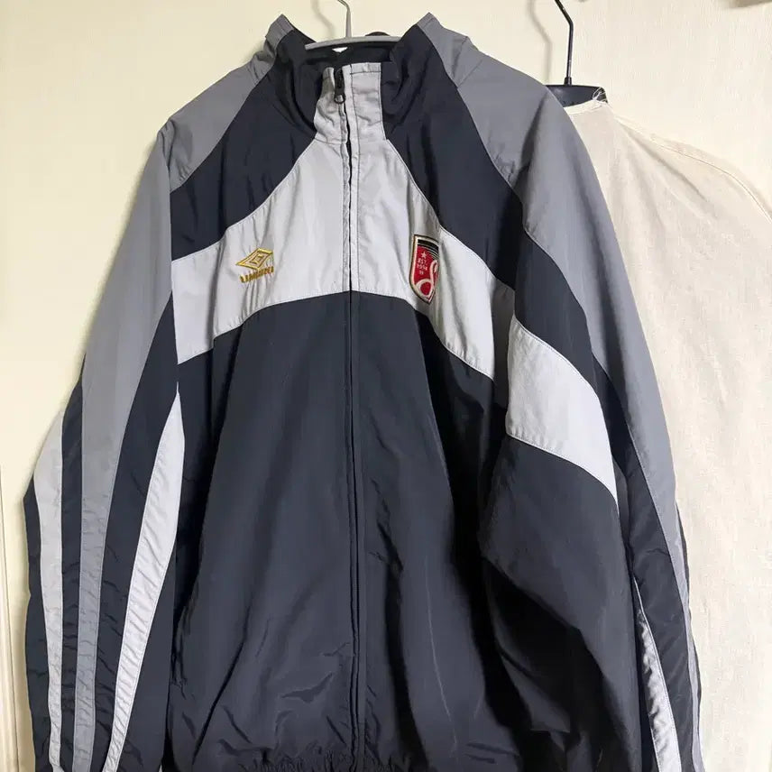 [BUNJANG] Supreme Umbro Track Jacket XL / 슈프림 엄브로 트랙자켓 XL