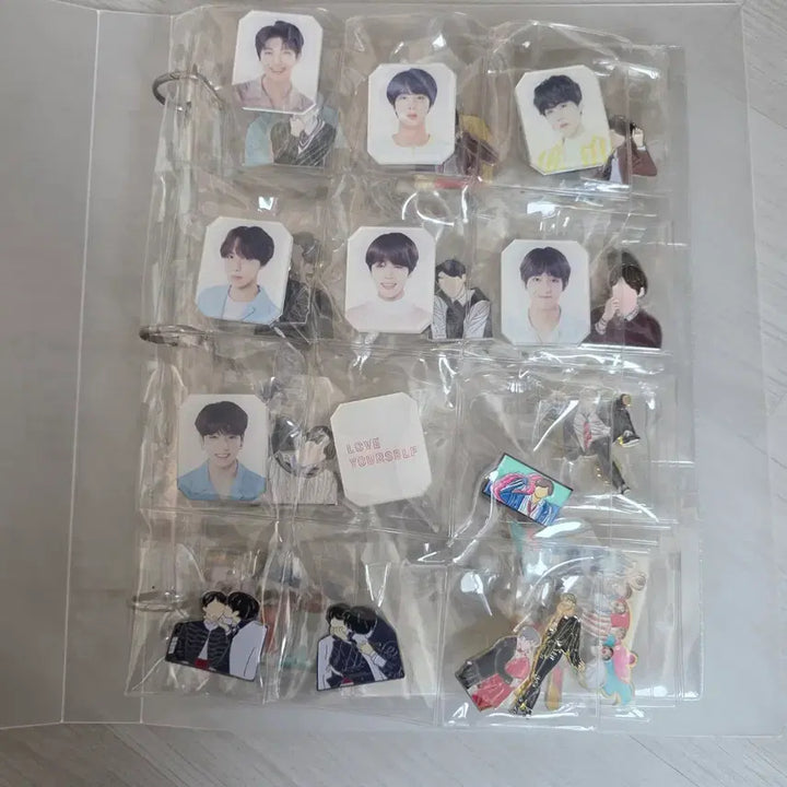 [BUNJANG] BTS (7 Members) Badge Bundle Set / 방탄소년단(7방탄) 뱃지 모음(일괄)