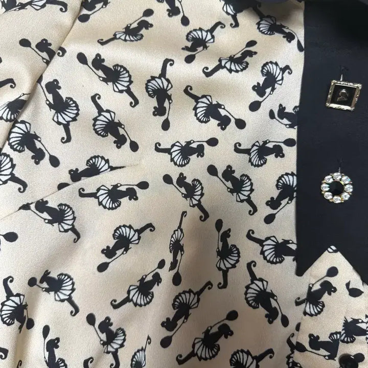 [BUNJANG] Reneyvon Blouse / 레니본 블라우스