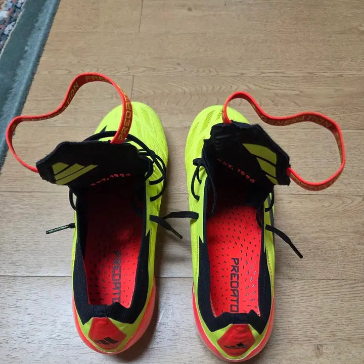 [SOLD OUT] 프레데터24 엘리트 fg 270 팜