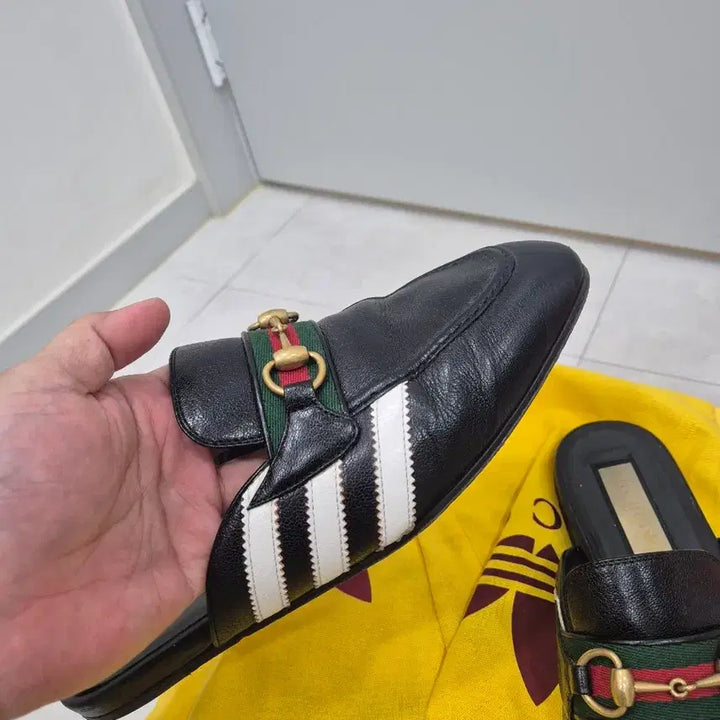 [BUNJANG] Gucci Adidas Horsebit Black Slippers / 구찌 x 아디다스 슬리퍼 홀스빗 블랙