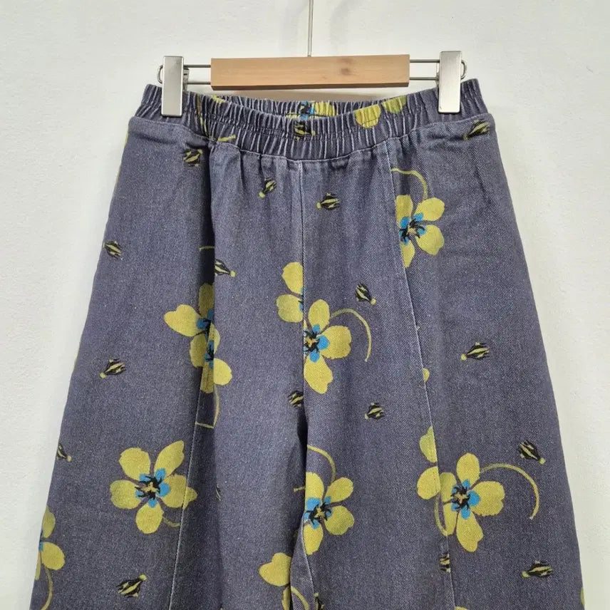 [BUNJANG] Floral Pattern Wide Denim Pants / 플라워 패턴 와이드 데님 팬츠