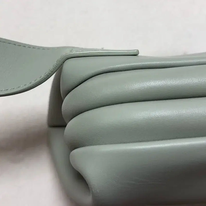[BUNJANG] OSOÏ Mini Brot Mint Handbag / 오소이 미니브로트 민트