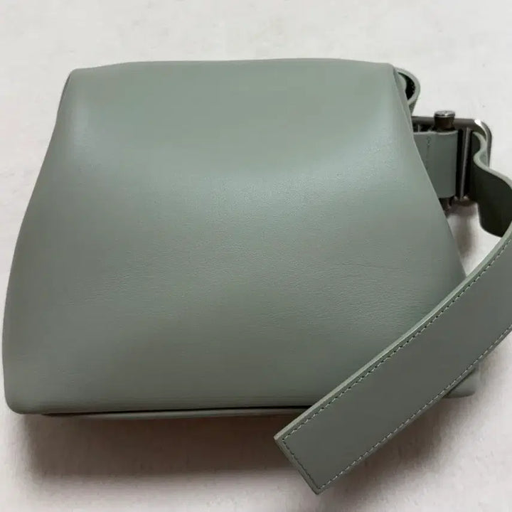 [BUNJANG] OSOÏ Mini Brot Mint Handbag / 오소이 미니브로트 민트