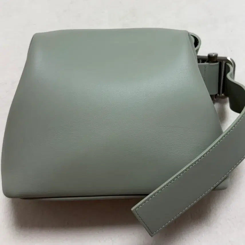 [BUNJANG] OSOÏ Mini Brot Mint Handbag / 오소이 미니브로트 민트