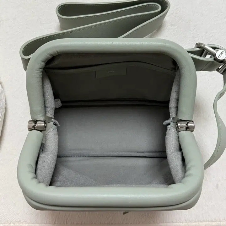 [BUNJANG] OSOÏ Mini Brot Mint Handbag / 오소이 미니브로트 민트