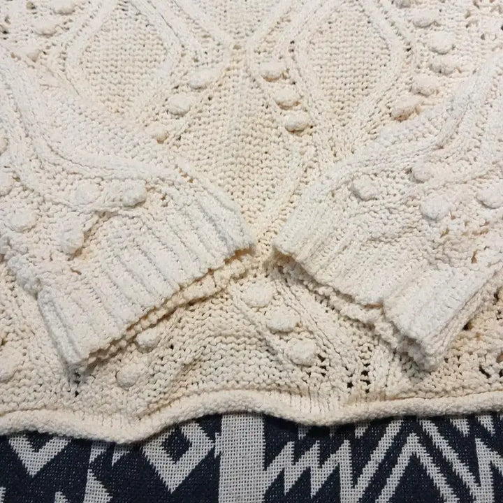 [BUNJANG] ZARA Ivory White Pom-pom Crochet Blouse / ZARA 자라 아이보리 화이트 방울 폼폼 시스루 펀칭 모리걸 코튼블렌드