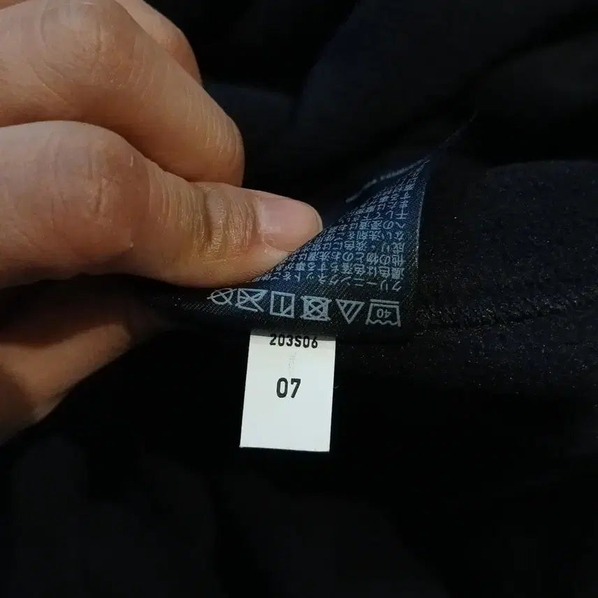[BUNJANG] Uniqlo x White Mountaineering JP Black Navy Lining Unbalance Ribbon Jacket / 유니클로 X 화이트 마운티니어링 JP 블랙 네이비 라이닝 언발란스 리본