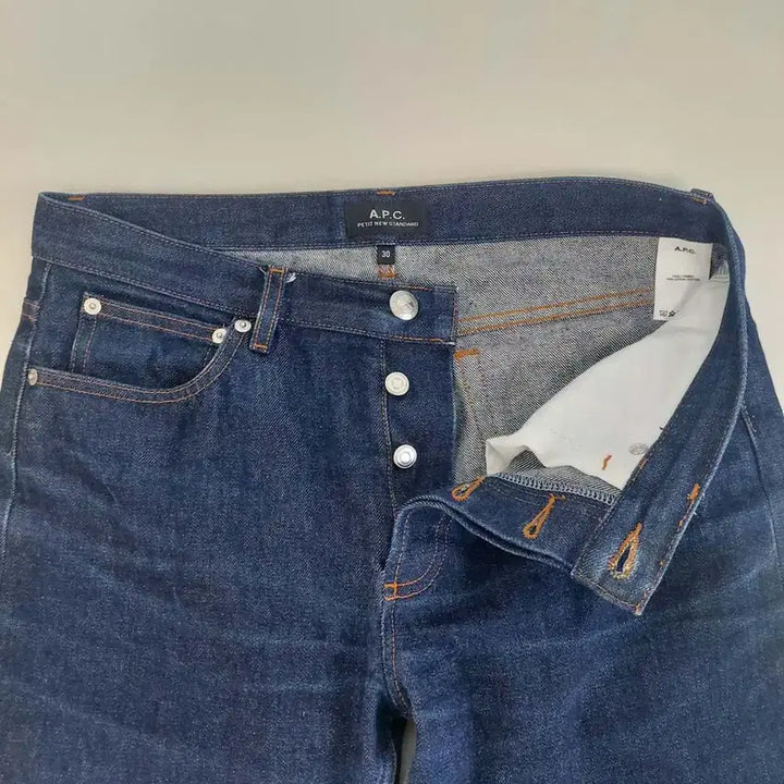 [BUNJANG] APC Slim Fit Washed Jeans (Size 30) / APC 슬림 워싱진/30/구제24시/일