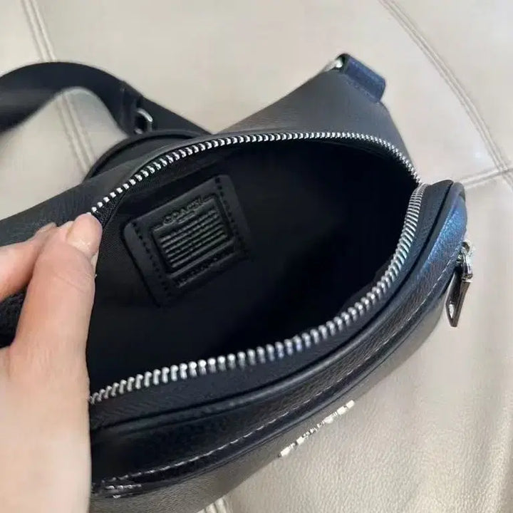 [BUNJANG] COACH Signature All Black Multi-Way Belt Bag / 코치 시그니처 올블랙 멀티 벨트
