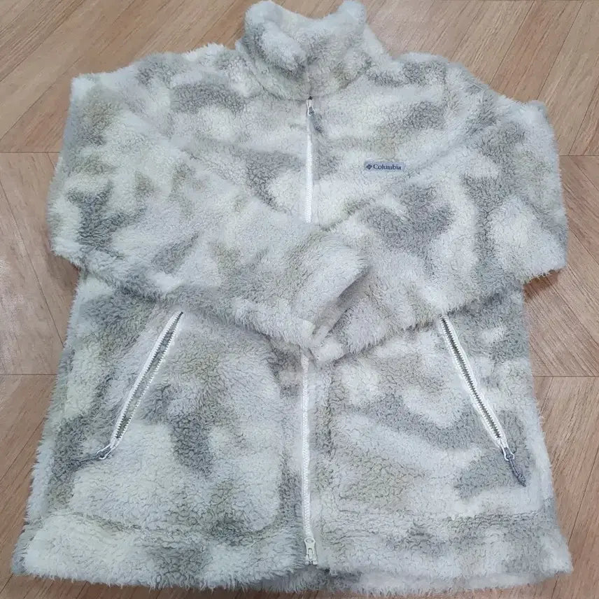[SOLD OUT] 컬럼비아 뽀글이 플리스 자켓 아이보리