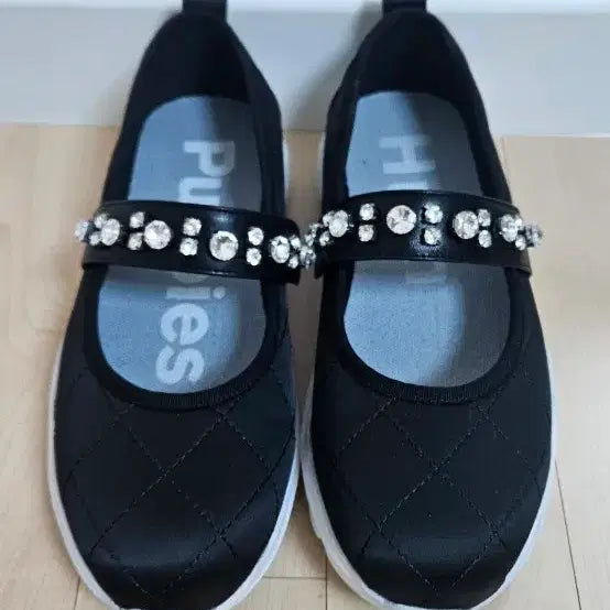 [BUNJANG] Hush Puppies Black Cubic Embellished Mary Jane Flats / 허시파피 블랙 큐빅 장식 메리제인 여성 단화