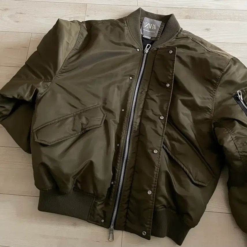 [BUNJANG] ZARA Oversized Bomber Jacket - Khaki (Size S) / [S] 자라 오버사이즈 핏 봄버 자켓 카키 SHANGHAI EDITION