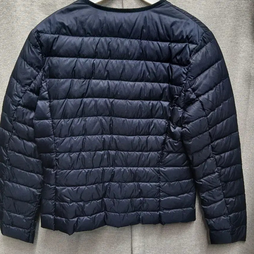[BUNJANG] Uniqlo Navy Lightweight Down Jacket (Women&