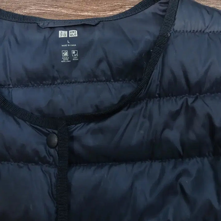 [BUNJANG] Uniqlo Navy Lightweight Down Jacket (Women&