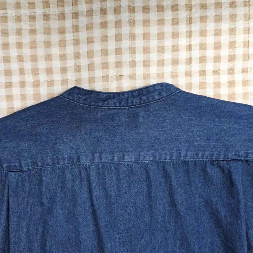 [BUNJANG] Uniqlo Henley Denim Shirt (Men&