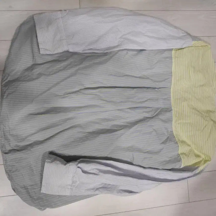[BUNJANG] ZARA Striped Colorblock Shirt / 자라 스트라이프 배색 셔츠