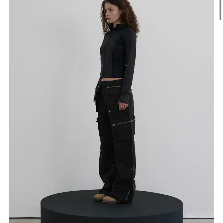 [BUNJANG] Woooalong Cargo Pants Black (Miyawaki Sakura) / 우알롱 카고팬츠 블랙 L사이즈(미야오 가원 착용)