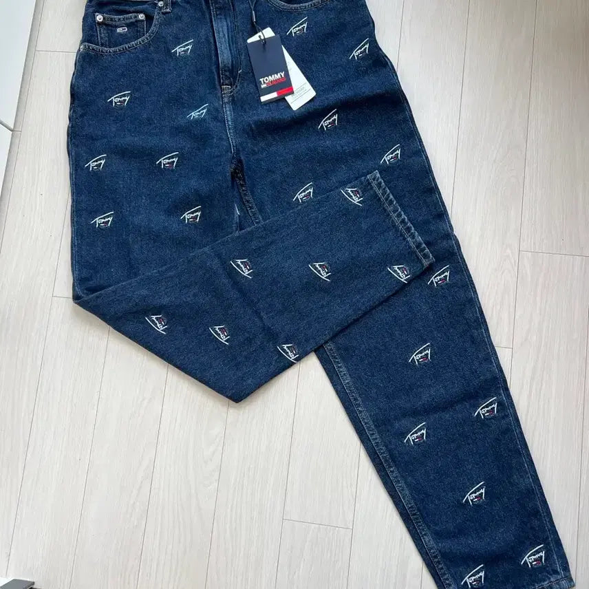 [BUNJANG] Tommy Jeans Mom Jeans EU 29 / [새상품] 토미 진스 맘진, 태그 포함, 진청, EU 29
