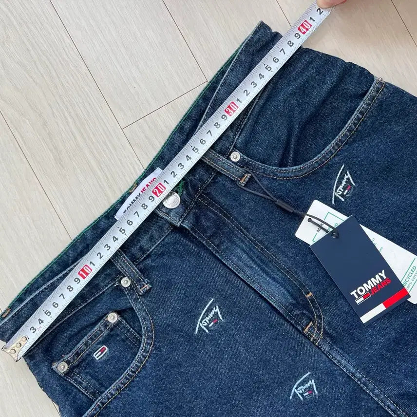 [BUNJANG] Tommy Jeans Mom Jeans EU 29 / [새상품] 토미 진스 맘진, 태그 포함, 진청, EU 29