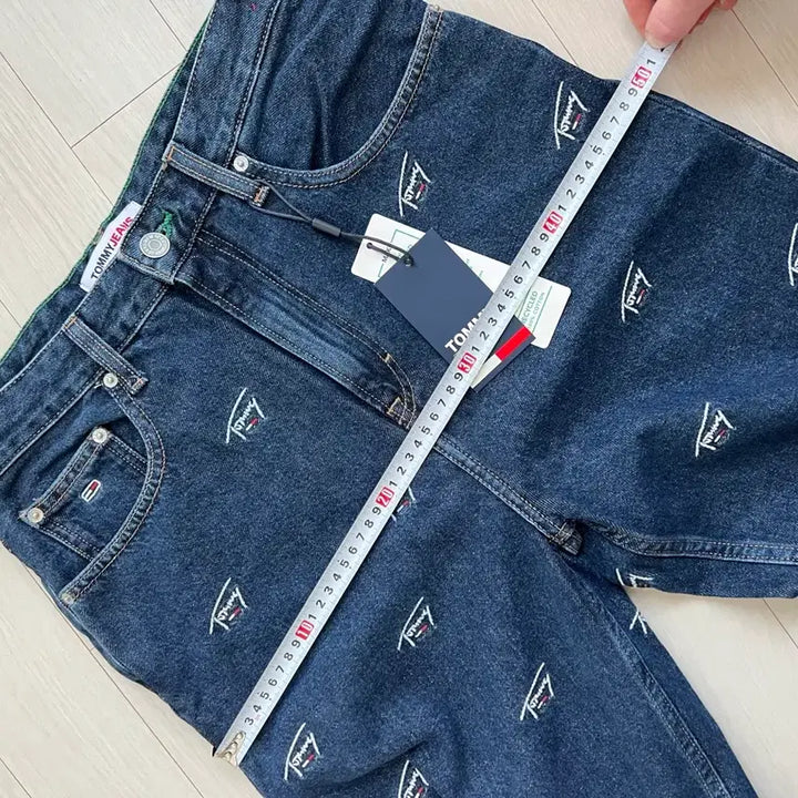 [BUNJANG] Tommy Jeans Mom Jeans EU 29 / [새상품] 토미 진스 맘진, 태그 포함, 진청, EU 29