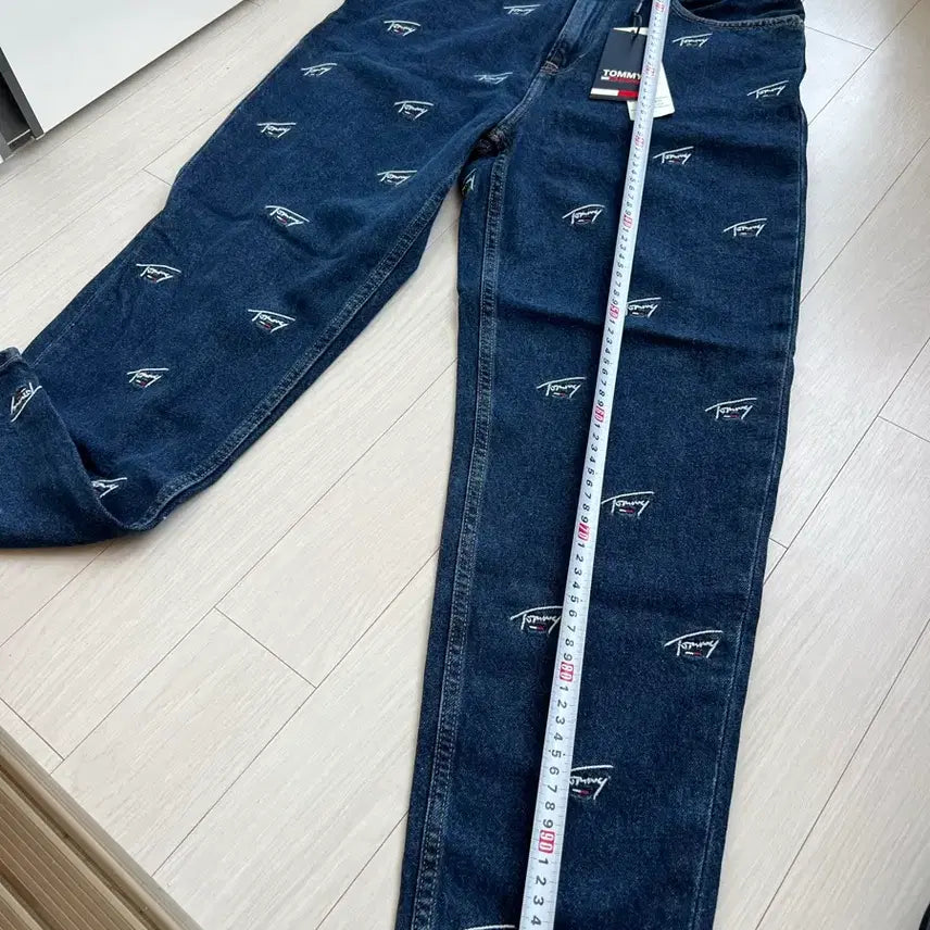 [BUNJANG] Tommy Jeans Mom Jeans EU 29 / [새상품] 토미 진스 맘진, 태그 포함, 진청, EU 29