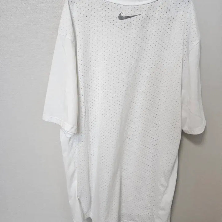 [SOLD OUT] 나이키 드라이핏 러닝 반팔 티셔츠 화이트